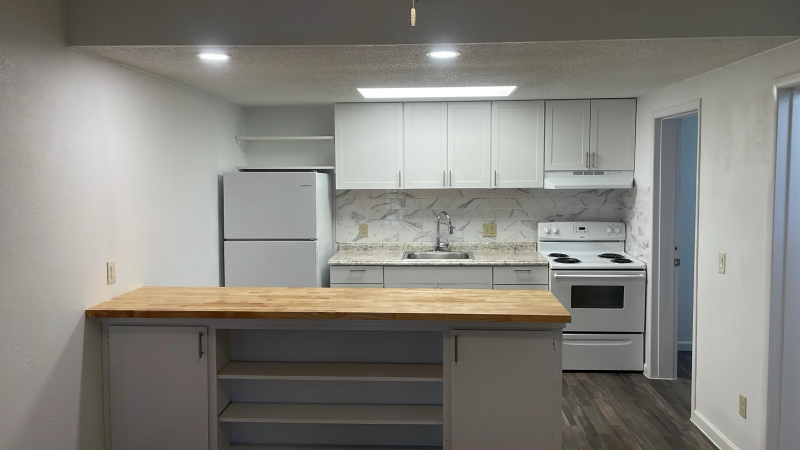 33305 Ryan Dr - Photo 5 of 15