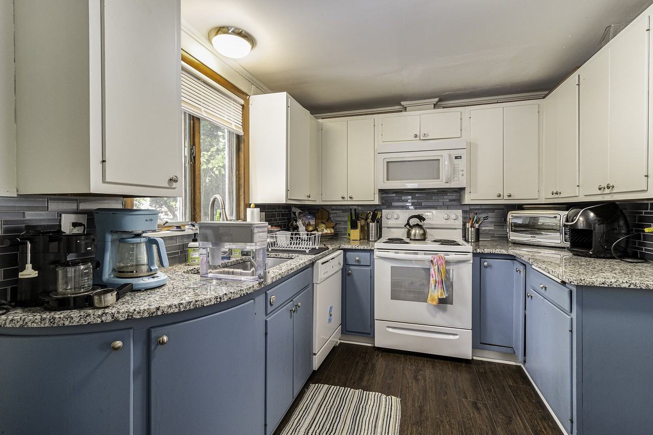 827 Brookwood Pl - Photo 4 of 18