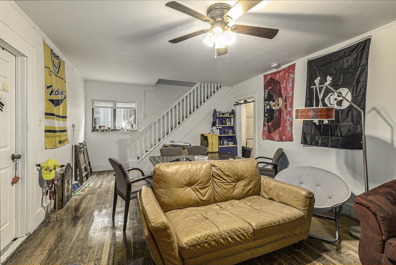 1019 Packard St - Photo 2 of 21