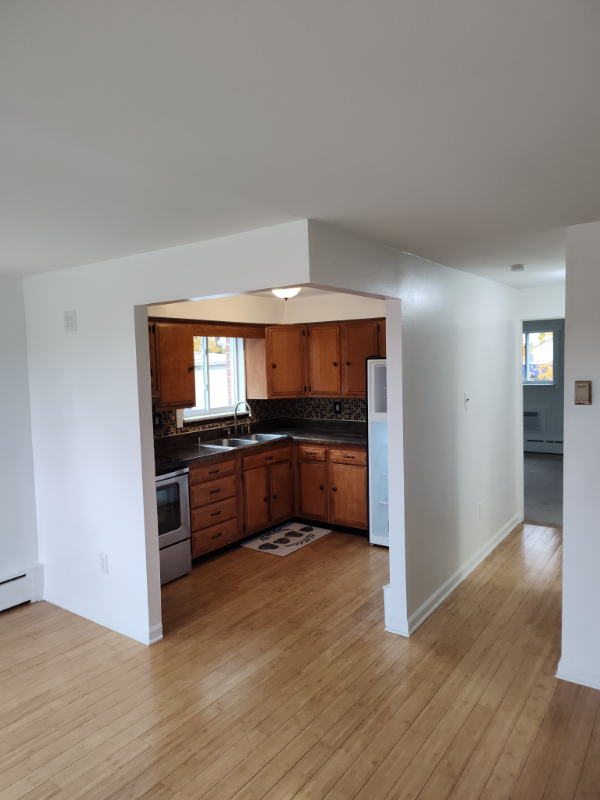 207 Summit Ave #B - Photo 2 of 10