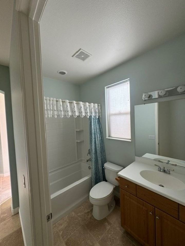 11117 Avonlea Rd - Photo 6 of 27