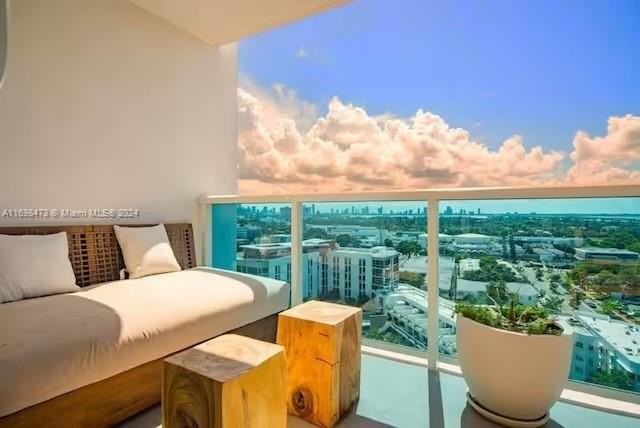 102 24th St #1021 - Photo 4 of 20