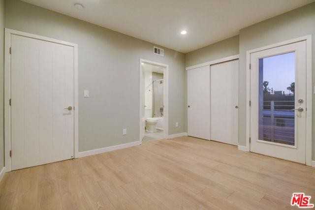 6117 Fountain Ave - Photo 3 of 8