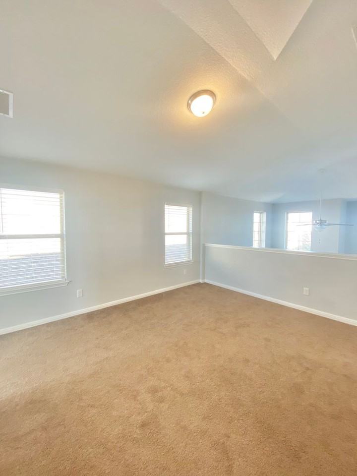 2020 Hat Bender Loop - Photo 2 of 18