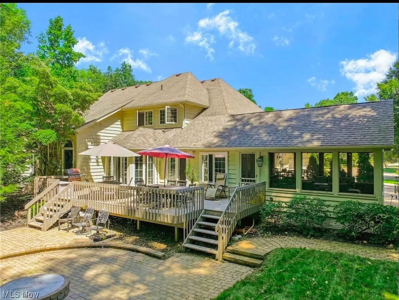 8432 Hilltop Dr - Photo 5 of 38