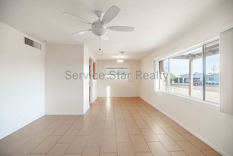 6626 E Palm Ln - Photo 5 of 32