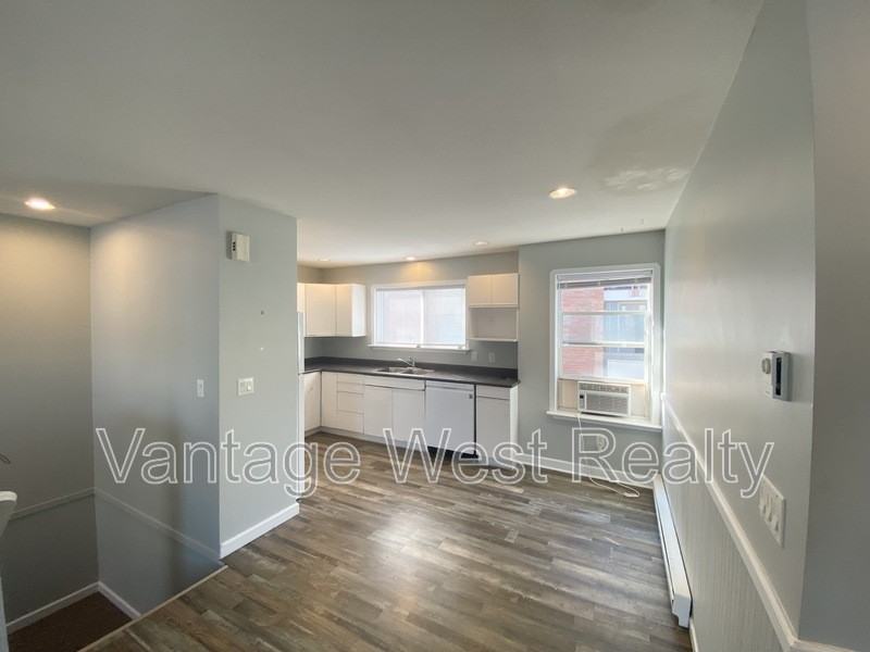 1073 - Photo 5 of 26