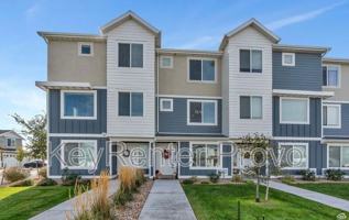 featured image of 1116 E Yard Row