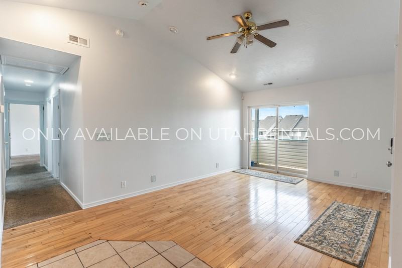 8061 W Copperfield Pl #32 - Photo 3 of 25