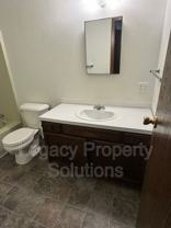 305 W Bismarck Expy N #6 - Photo 1 of 1