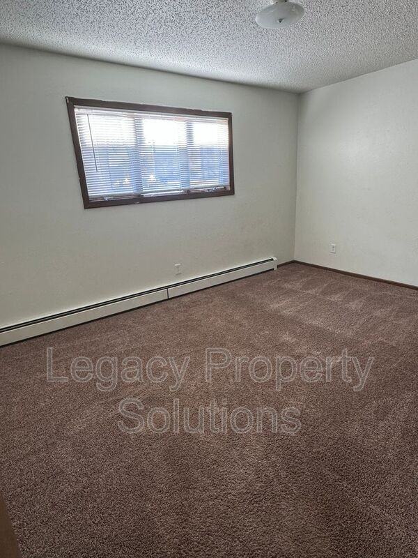 305 W Bismarck Expy N #6 - Photo 5 of 11