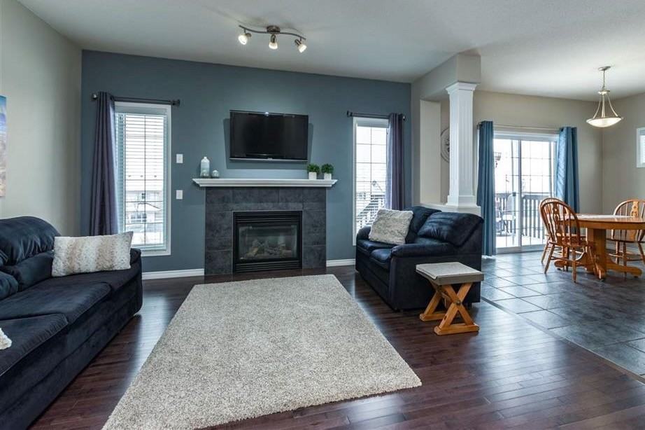 38 Cascade Cres - Photo 3 of 13