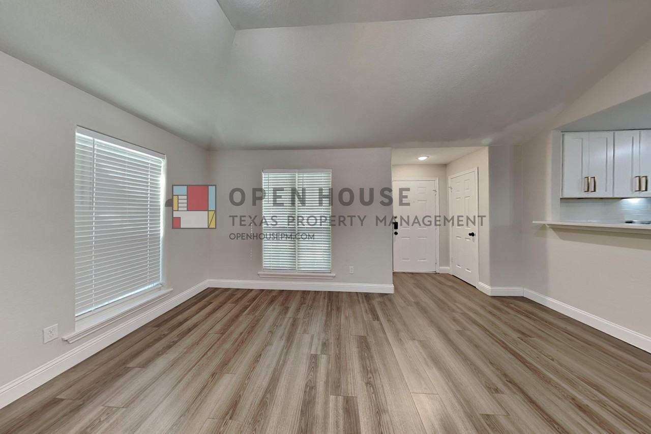 500 Sea Rim Dr - Photo 3 of 20