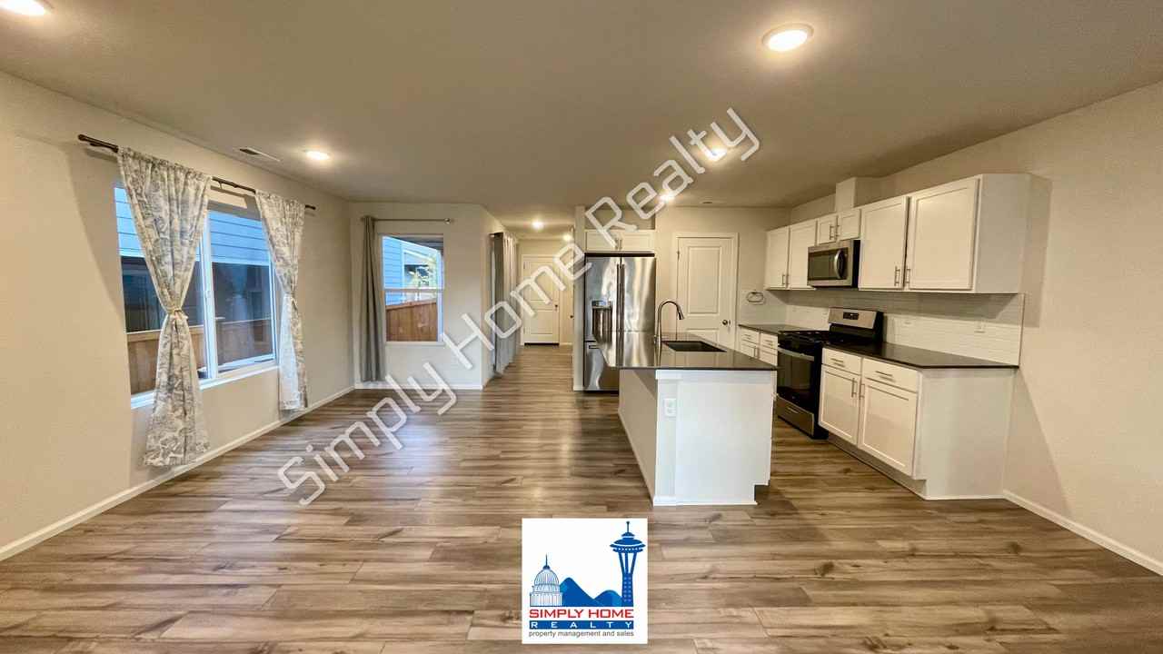 2716 Mayes Rd Se - Photo 3 of 32