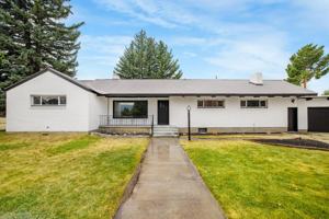 featured image of 210 N 1st St