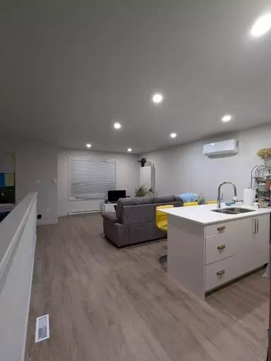 729 Scotland Ave #A - Photo 2 of 10