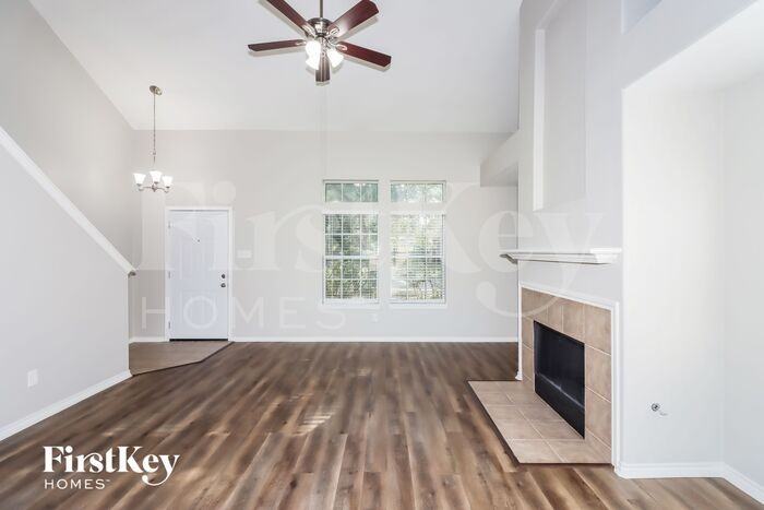 3218 Banksfield Ct - Photo 3 of 15