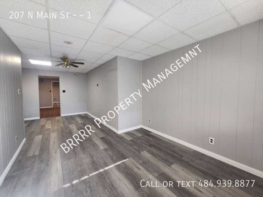 207 N Main St #1 - Photo 3 of 10