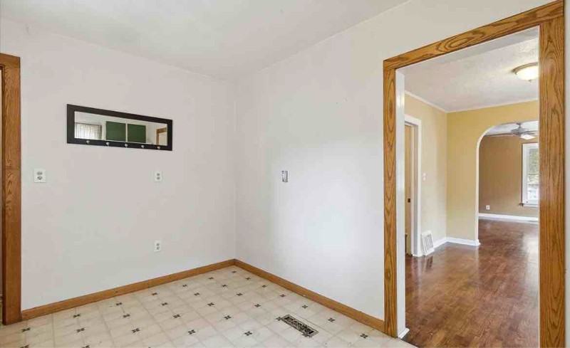 823 Maryland Ave - Photo 7 of 22