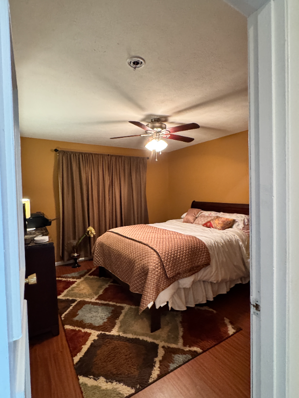 1242 Orchard Ave - Photo 3 of 6