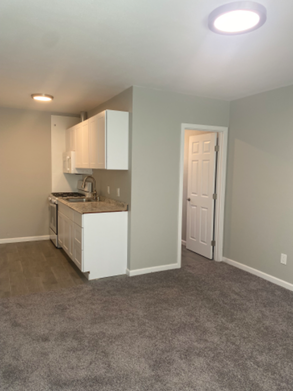 131 Lindbergh St #1 - Photo 3 of 8