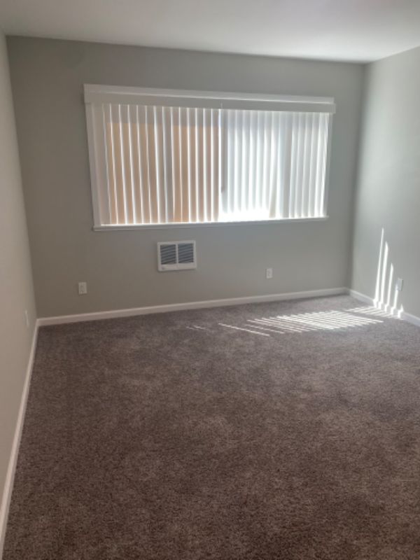 131 Lindbergh St #1 - Photo 6 of 8