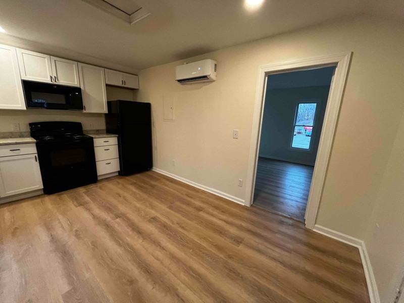 529 E Grand River Ave #2 - Photo 3 of 20