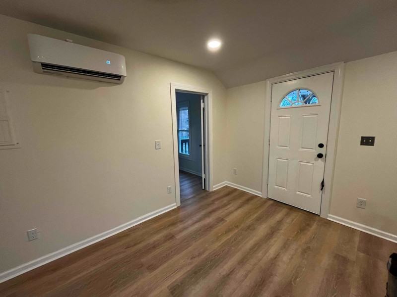 529 E Grand River Ave #2 - Photo 4 of 20