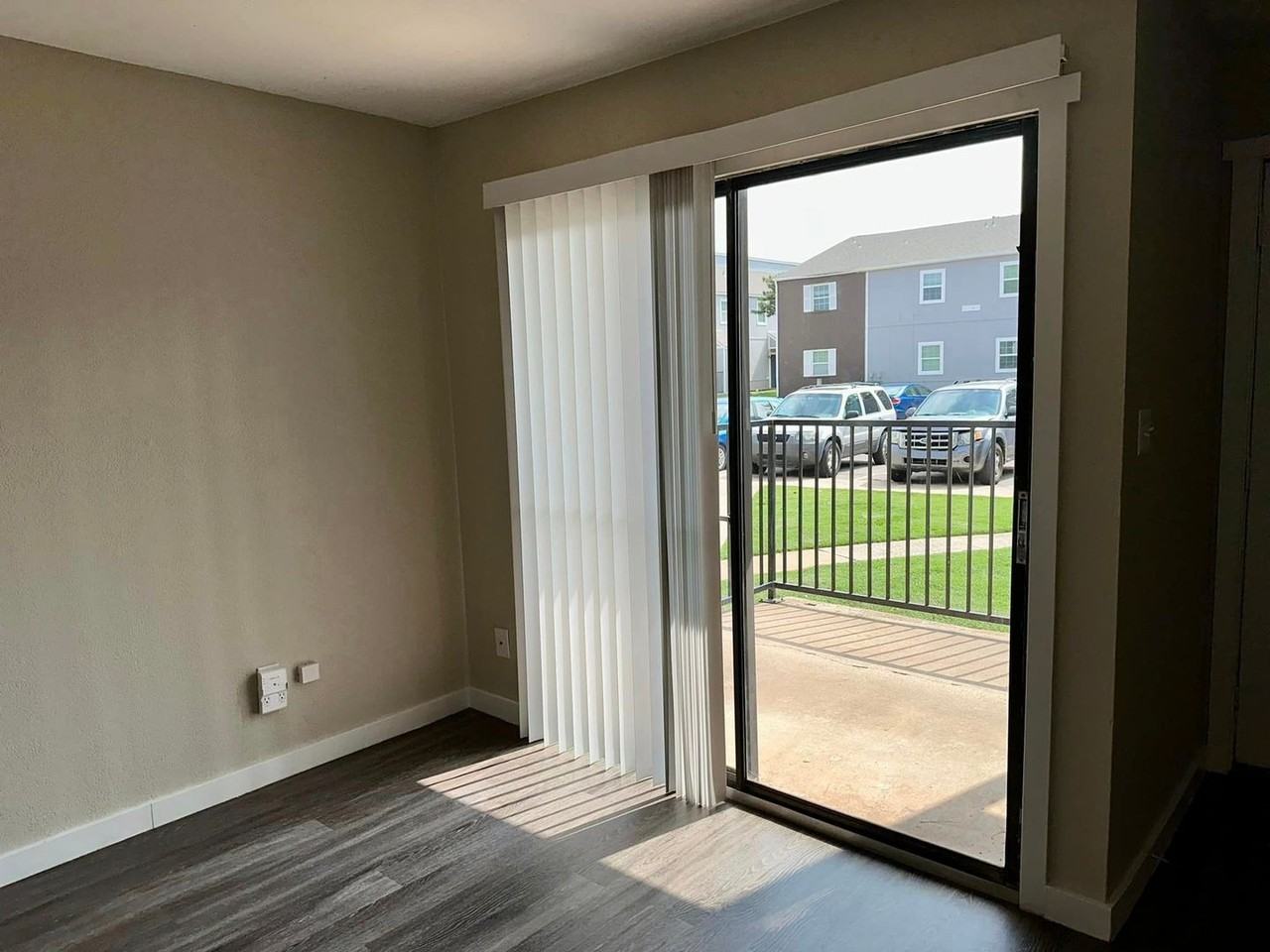 Residences at Lakeshore - Photo 4 of 19