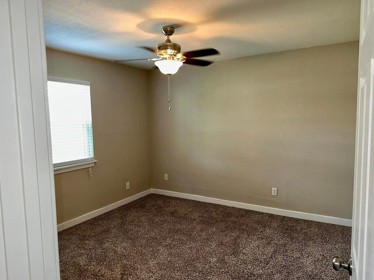 Residences at Lakeshore - Photo 6 of 19