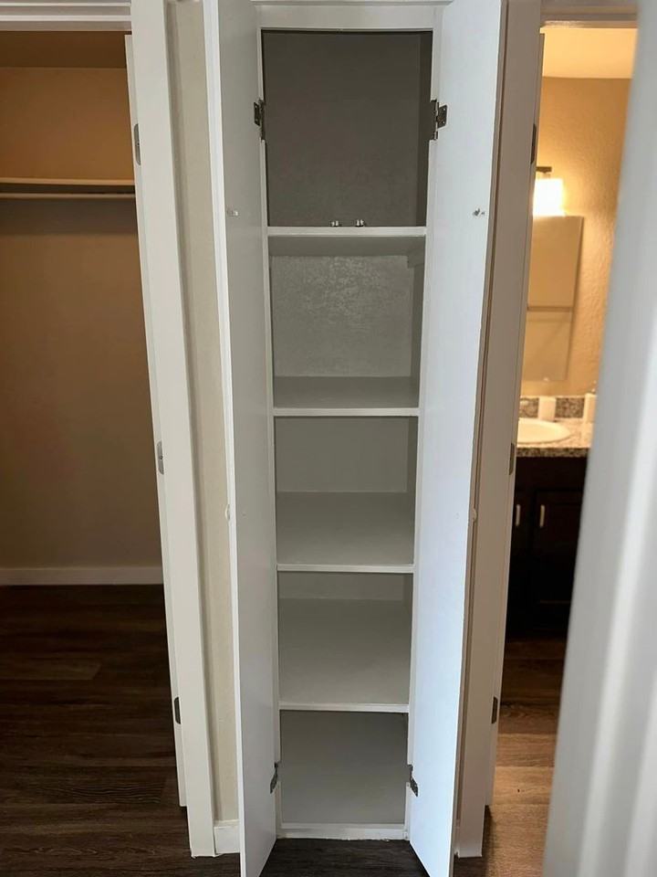 Residences at Lakeshore - Photo 7 of 19