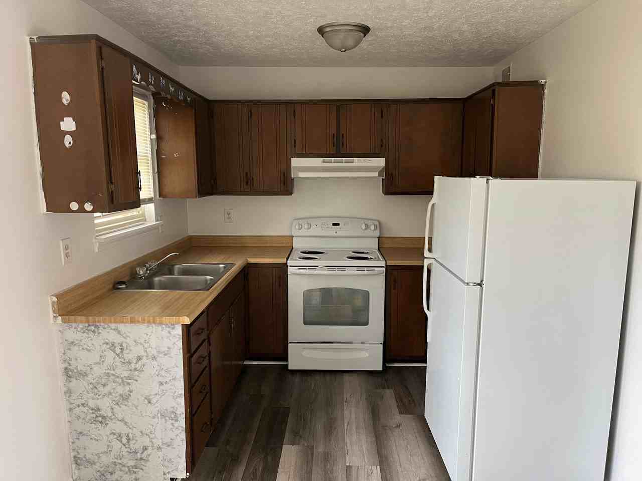 291 Shelby Ave - Photo 4 of 5