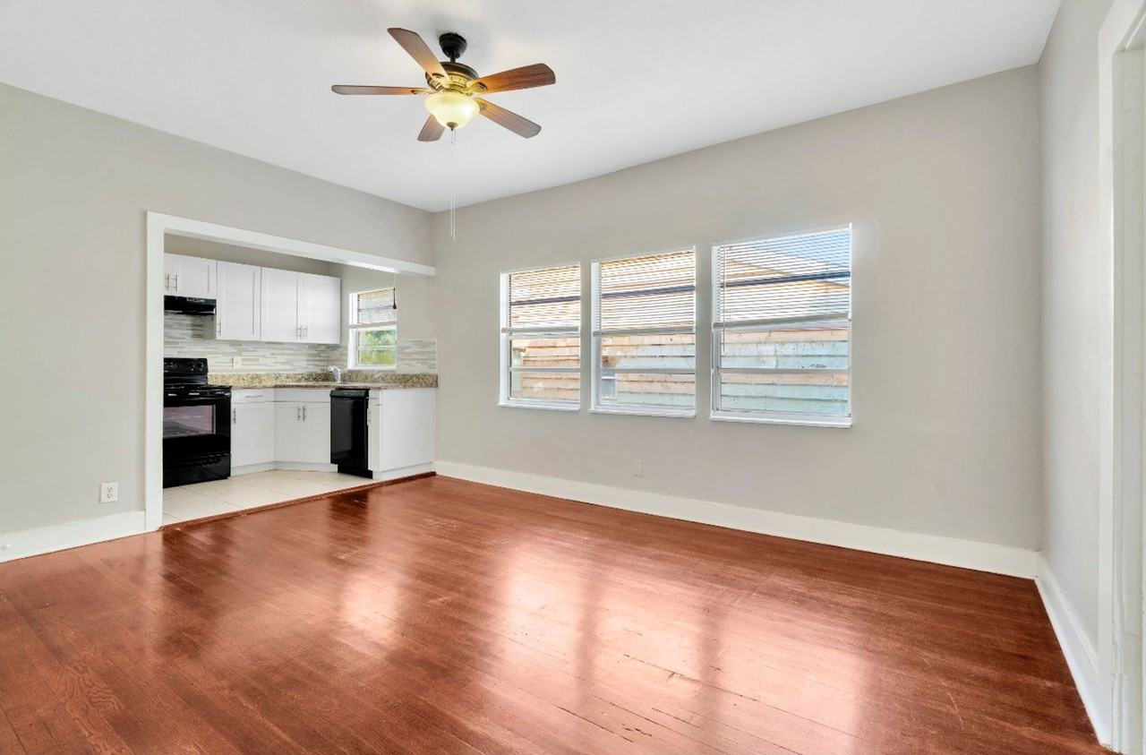 1403 S Bay Villa Pl - Photo 4 of 9