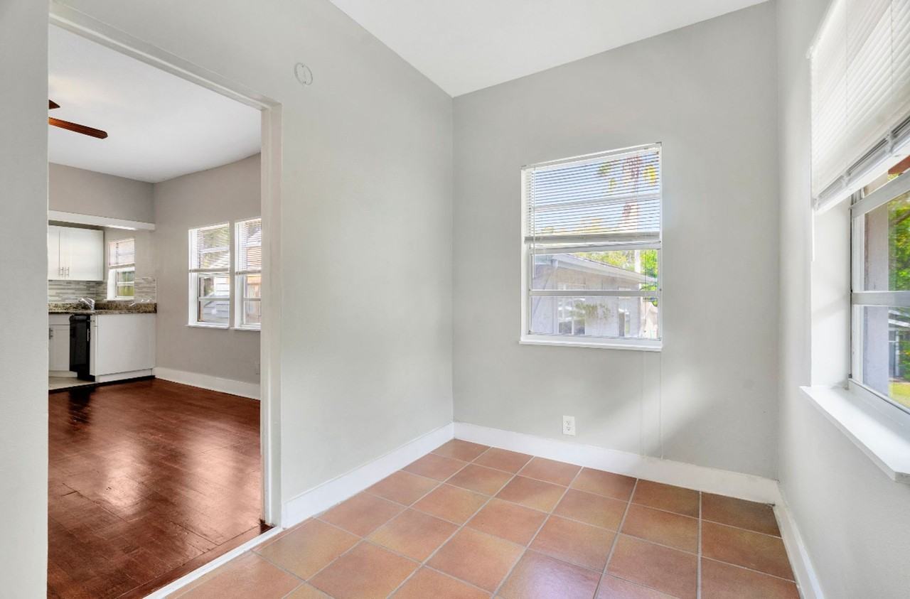 1403 S Bay Villa Pl - Photo 5 of 9