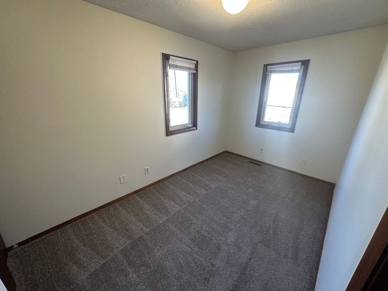 5 Starlight Ct - Photo 7 of 17