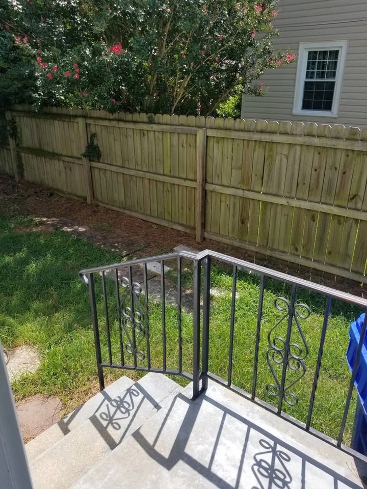 709 Lanier Cres - Photo 3 of 18