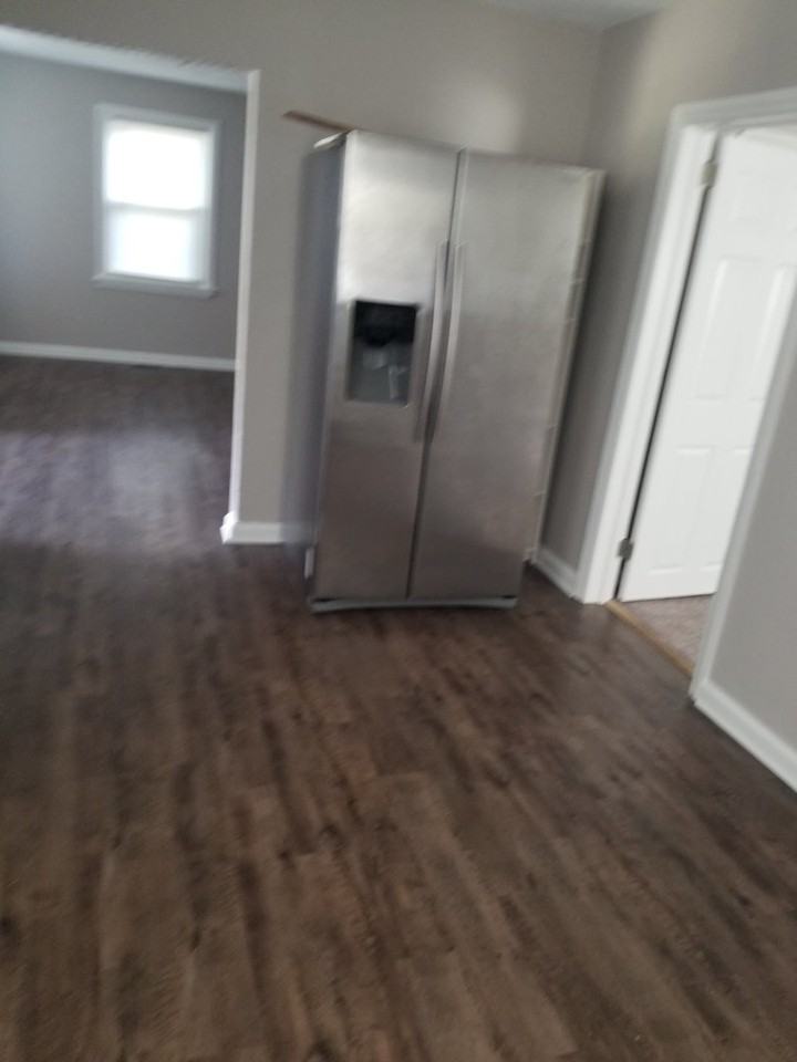 709 Lanier Cres - Photo 7 of 18