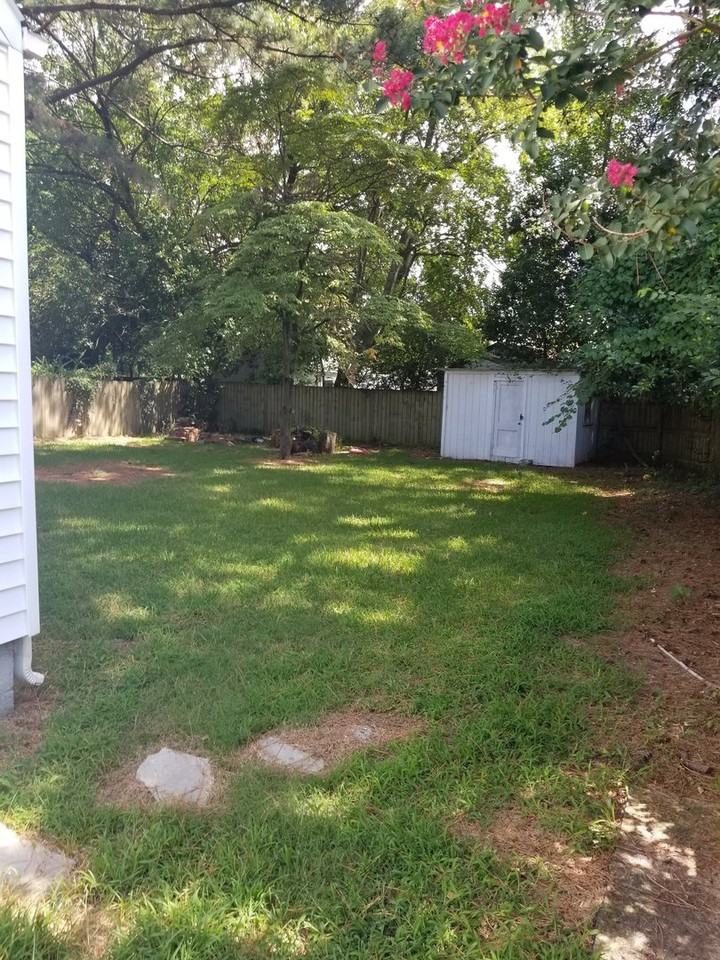 709 Lanier Cres - Photo 2 of 18