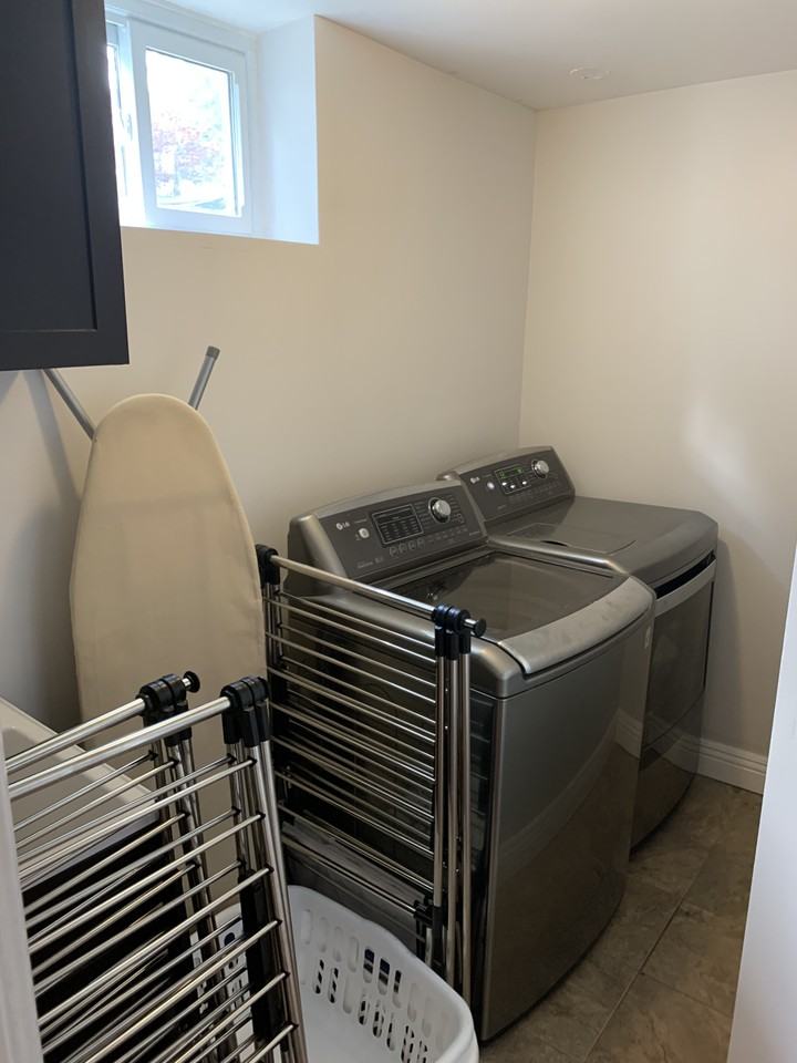 9 Rhinestone Drive - Photo 2 of 10