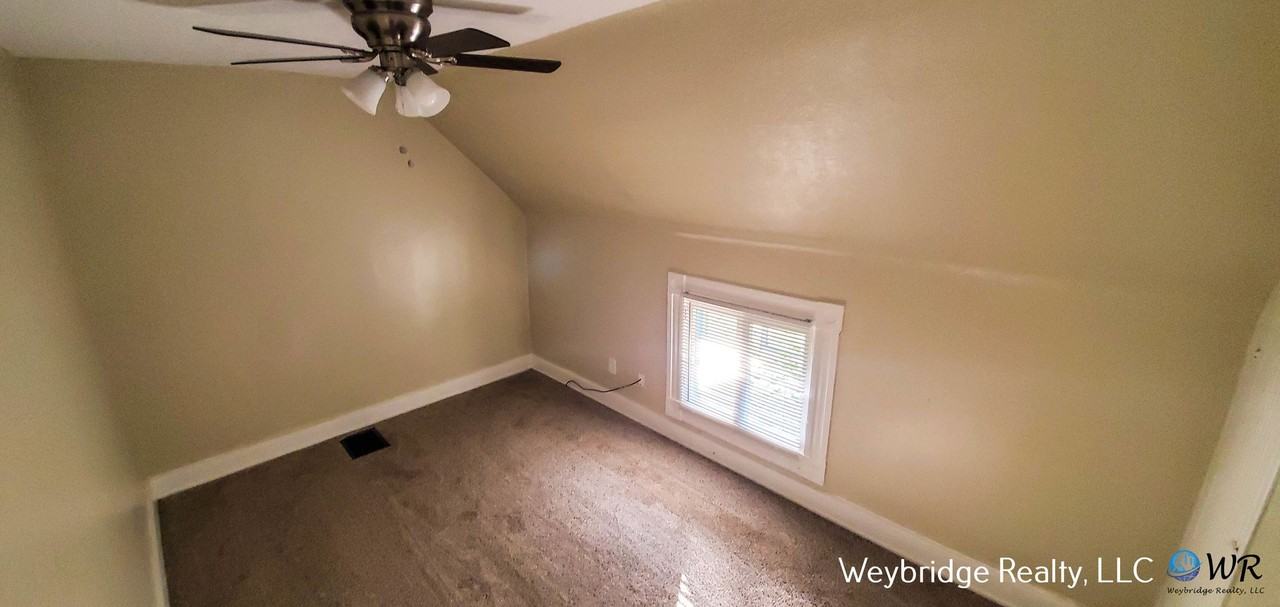 1810 Lincoln Ave - Photo 6 of 10