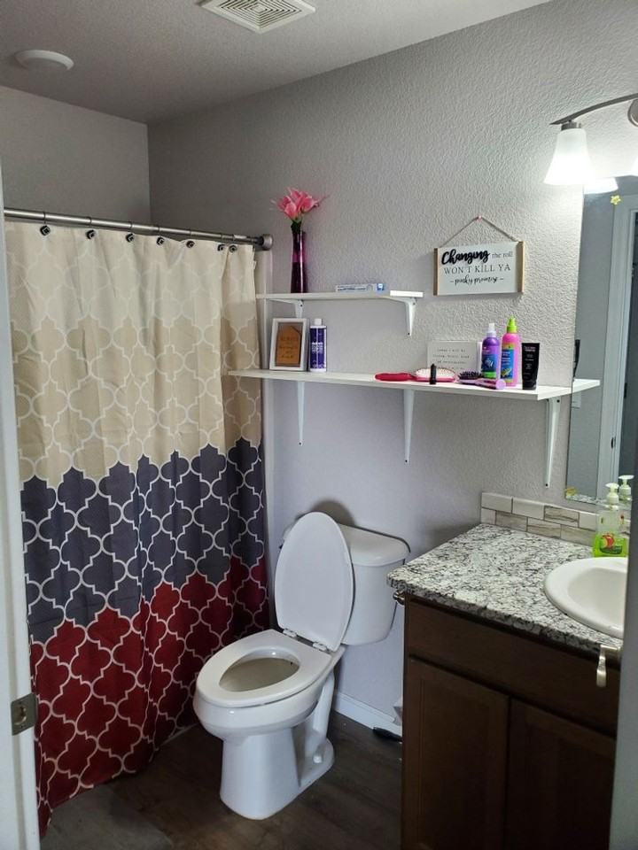 4100 Polk Ave - Photo 2 of 9