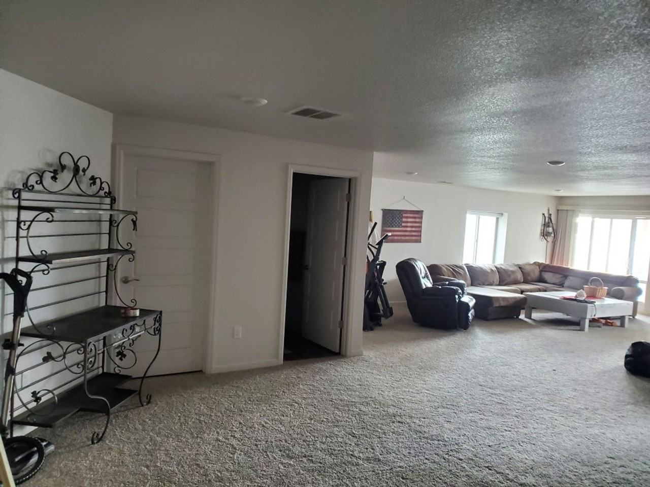 4100 Polk Ave - Photo 3 of 9