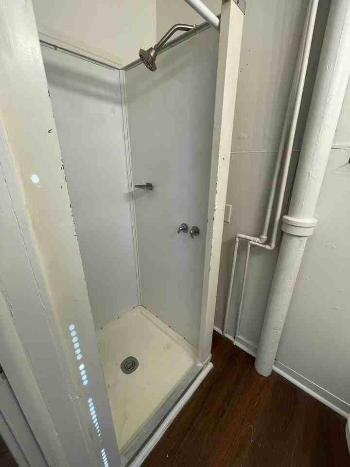 521 Dewey Ave #2 - Photo 7 of 9