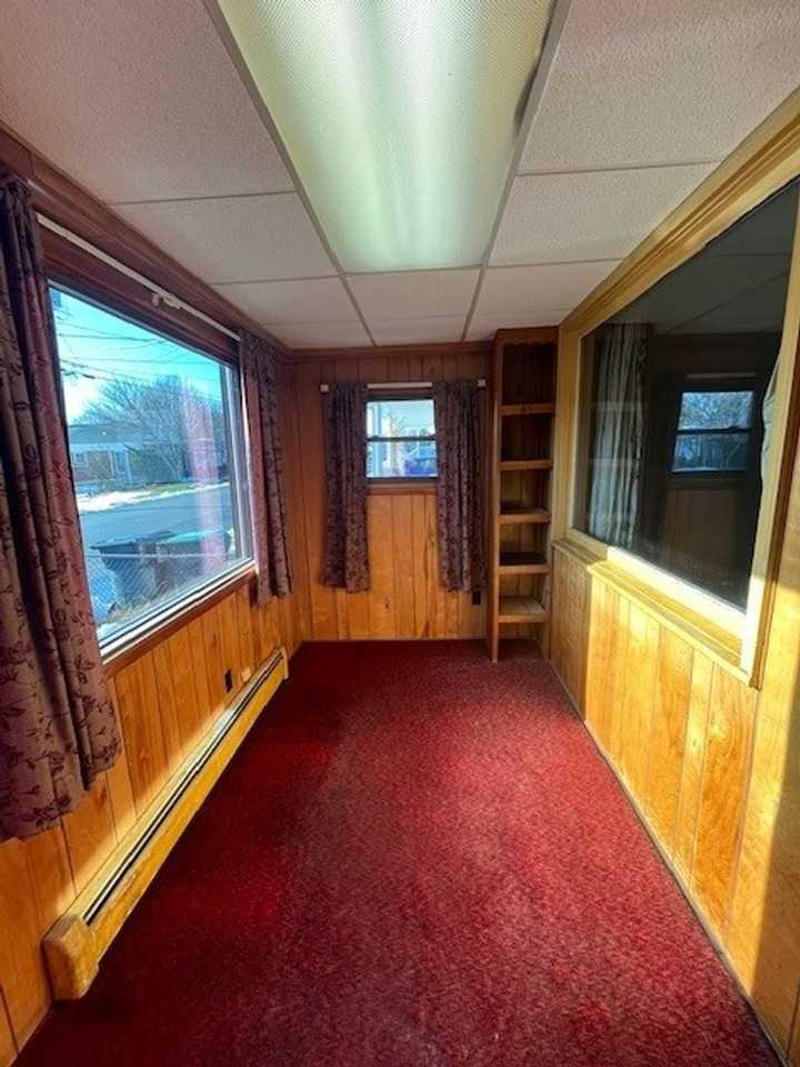 27 Snyder Ave - Photo 2 of 10