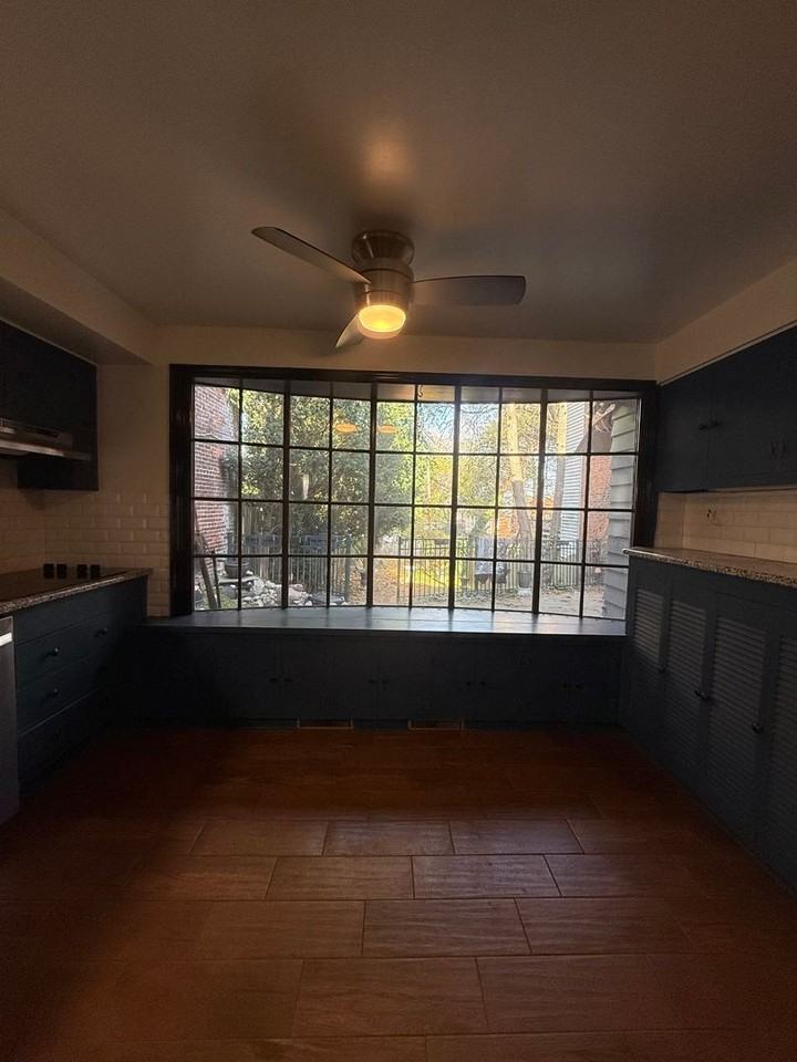 373 E Market St - Photo 4 of 15