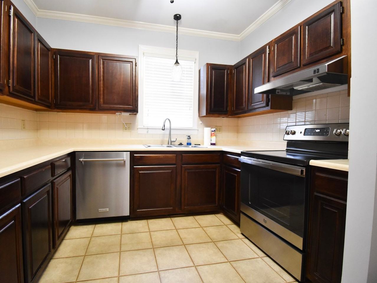 1783 Roanoke Rd - Photo 7 of 18