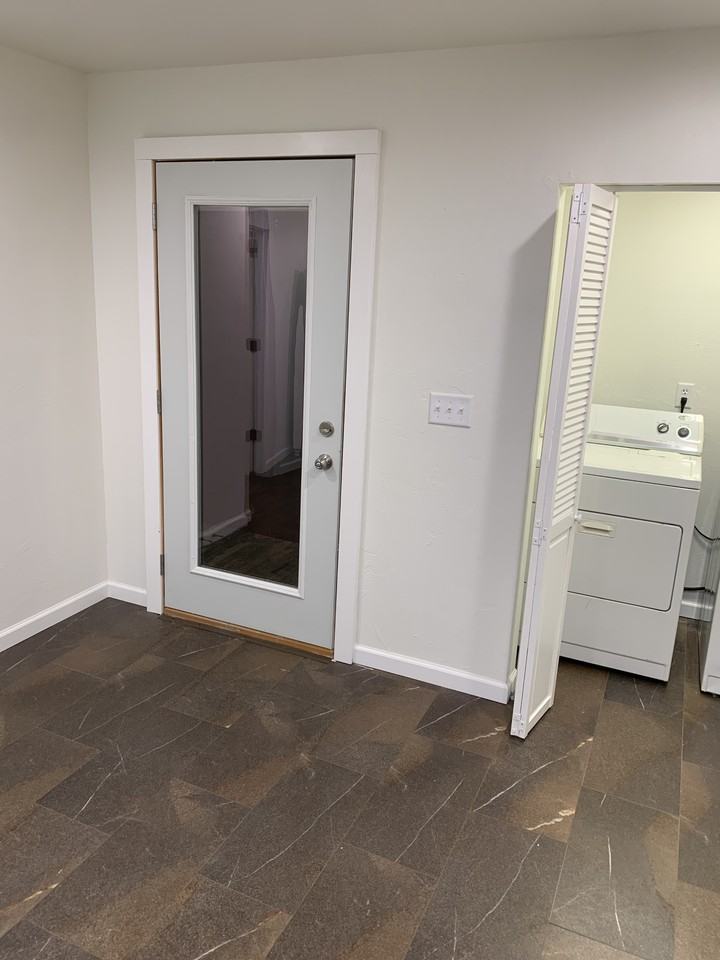 1425 Kentucky Ave #NA - Photo 2 of 23