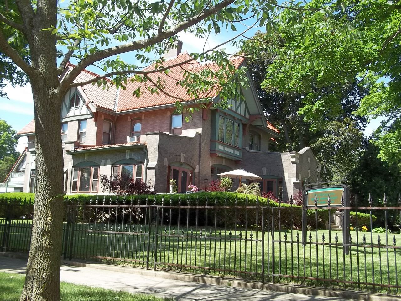 305 Oregon Ave #NA - Photo 2 of 10