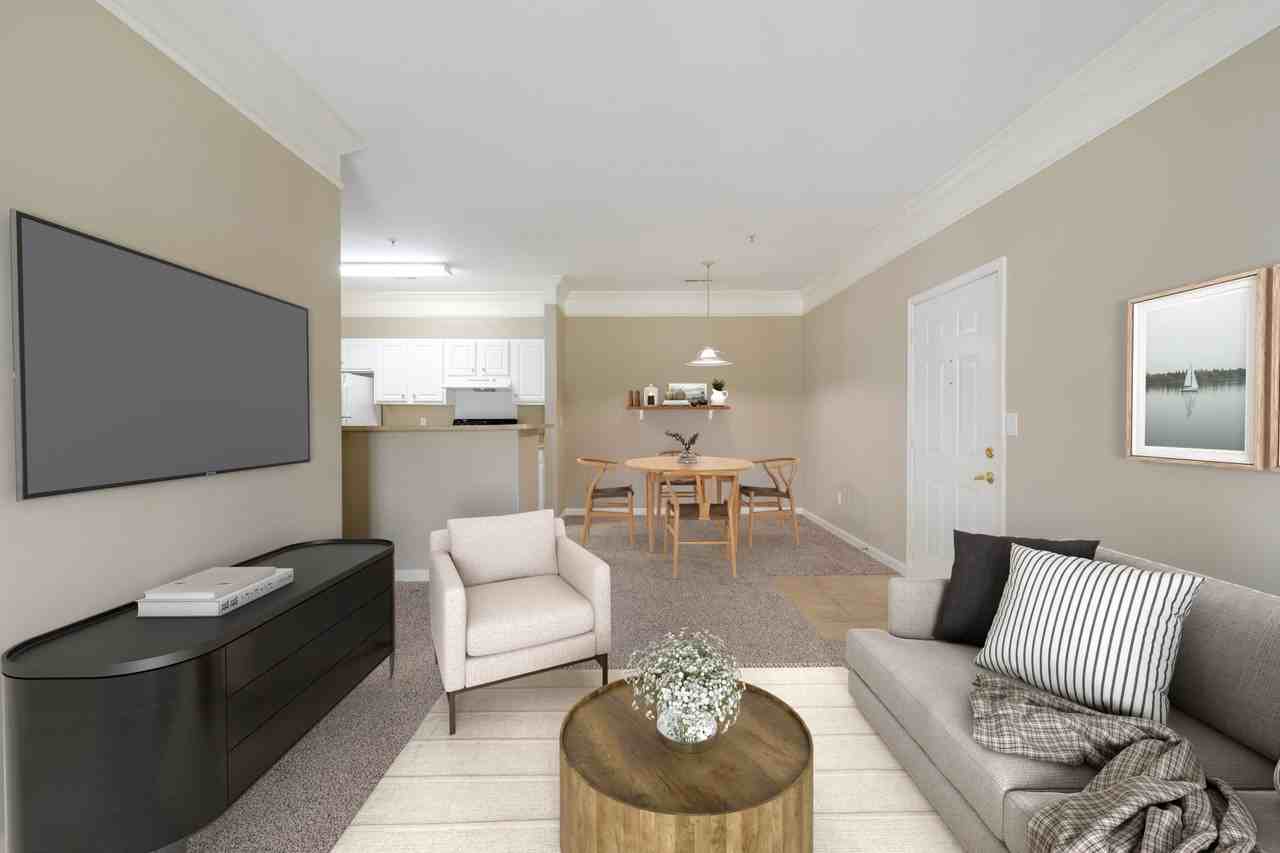 Lakes of Columbia - Photo 7 of 48