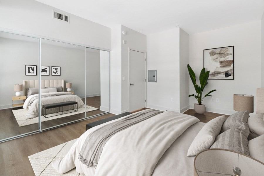 Domain San Diego - Photo 4 of 15